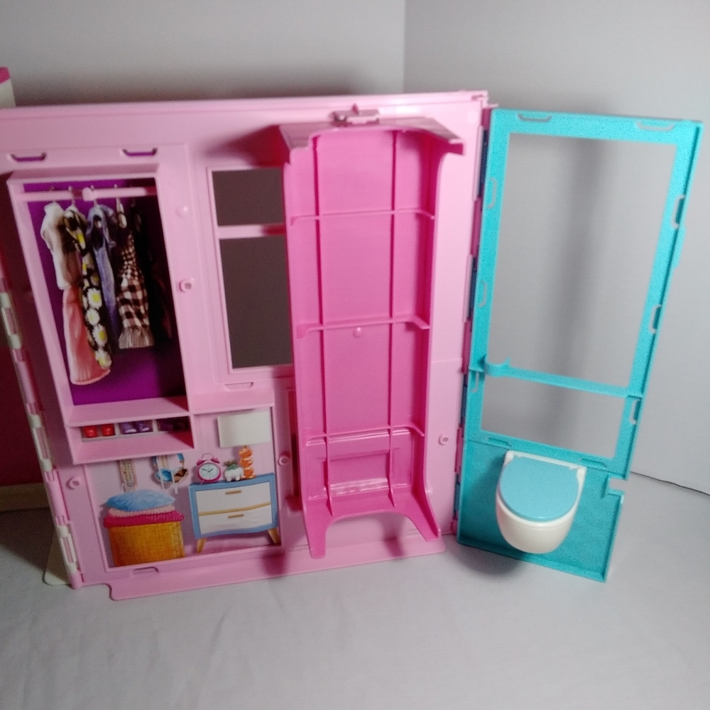 Barbie Portable Set - Picture 9 of 16